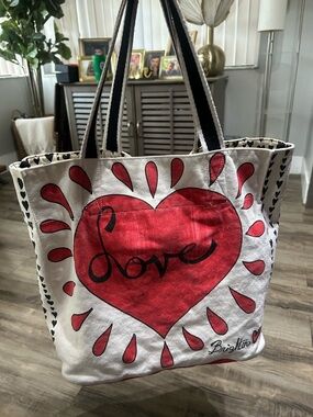 White Brighton Canvas Tote w/"Love" Red Heart, inner zip pckt